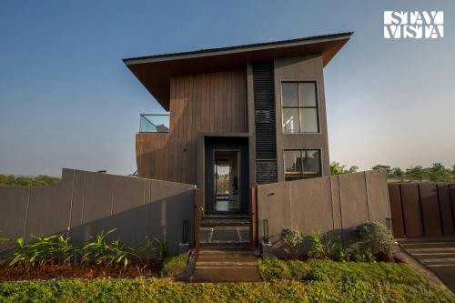 StayVista at Villa De Suku with Pool Balcony — 4-Star Luxury Hotel in Igatpuri, India