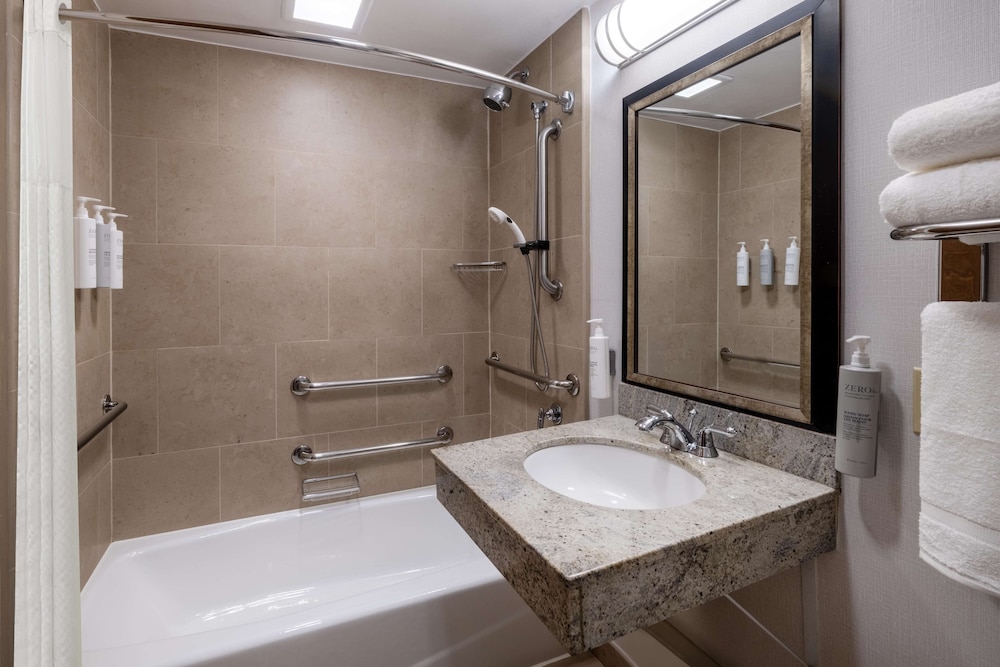 Hilton Garden Inn New York West 35th Street - photo 32