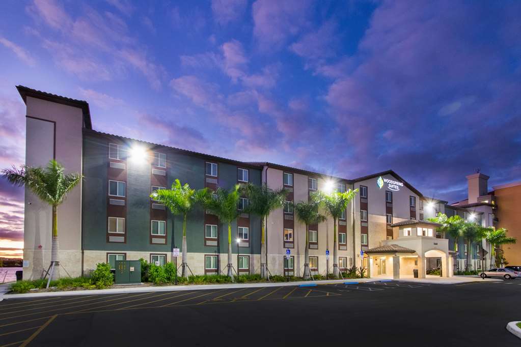 WoodSpring Suites Miramar - photo 7