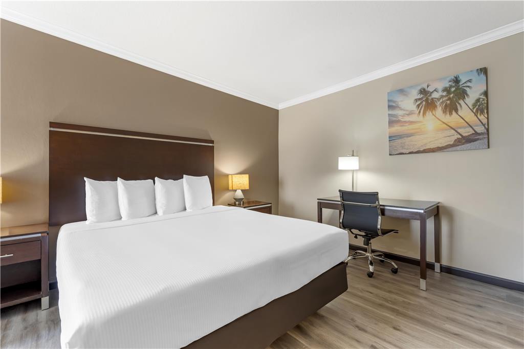 Best Western Redondo Beach Galleria Hotel Beach City LA - photo 22