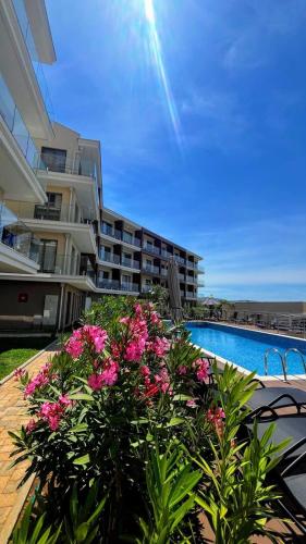 Casa Montenegro Lux Apartment 1 Bedroom 1 livingroom Sea & Pool View — 4-Star Luxury Hotel in Tivat, Montenegro