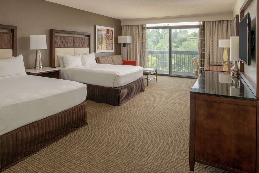 Hilton Bellevue - photo 9