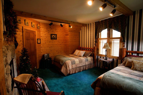 Allegan Country Inn - photo 23