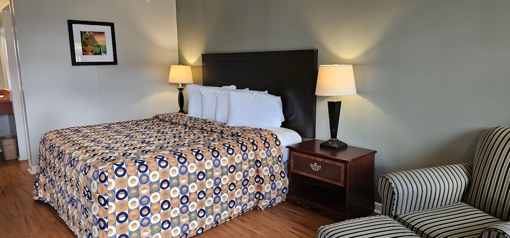 Astoria Hotel Danville West - photo 10