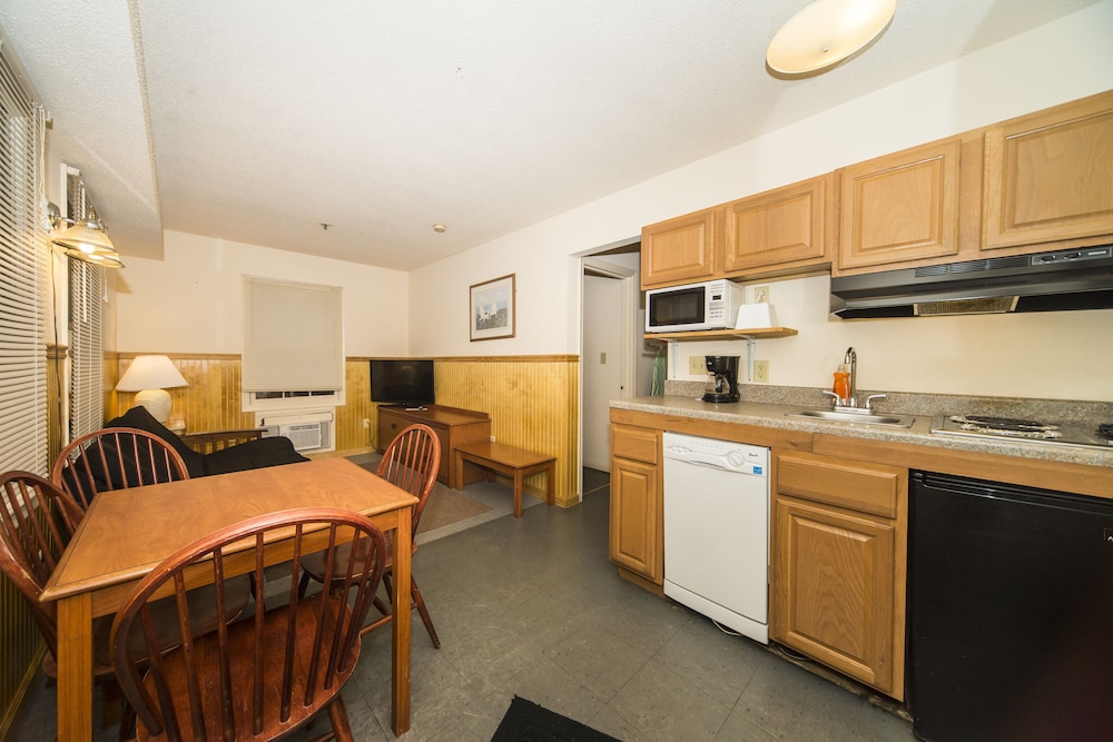 Summer Place Hotel - photo 21