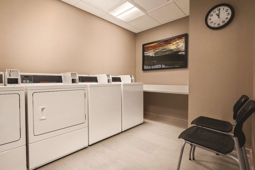 Homewood Suites by Hilton Washington DC Capitol Navy Yard - photo 25