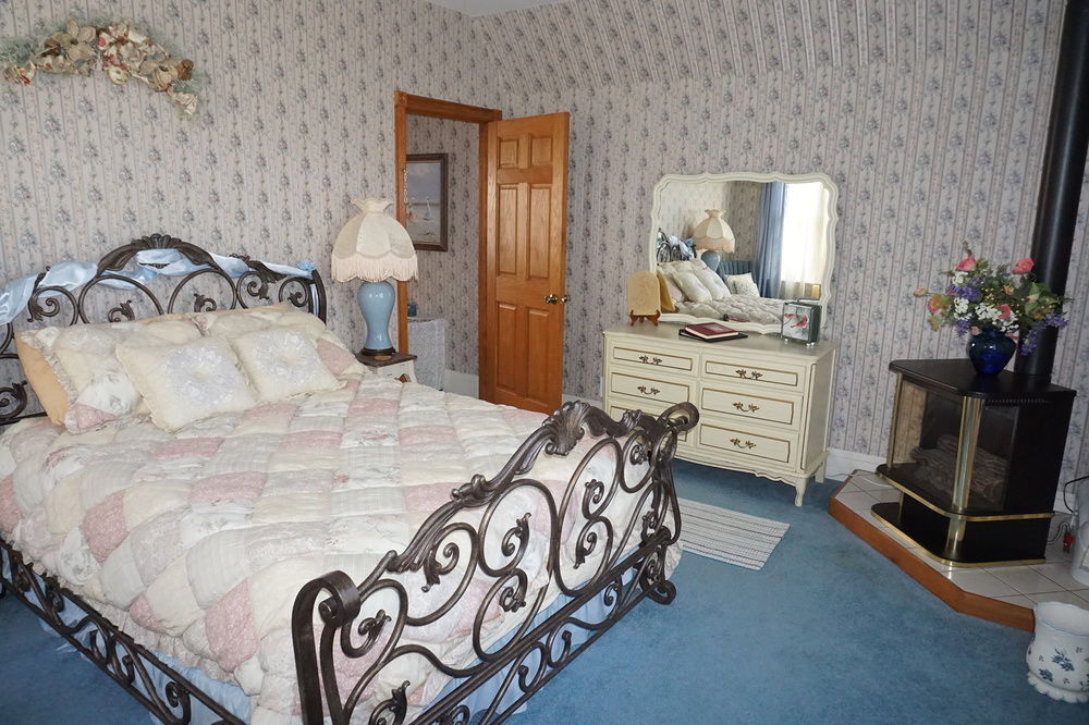 Allegan Country Inn - photo 30