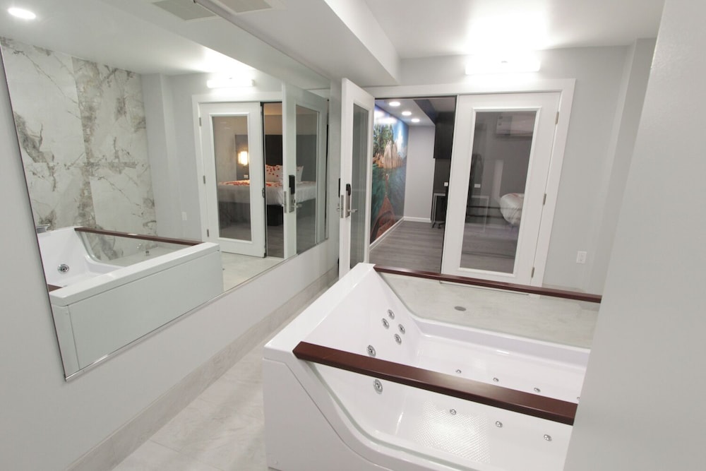 Envi Boutique Hotel Henderson Evansville South - photo 98