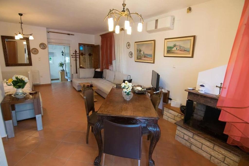 Maria Nefeli Sea View — hotel in Afytos