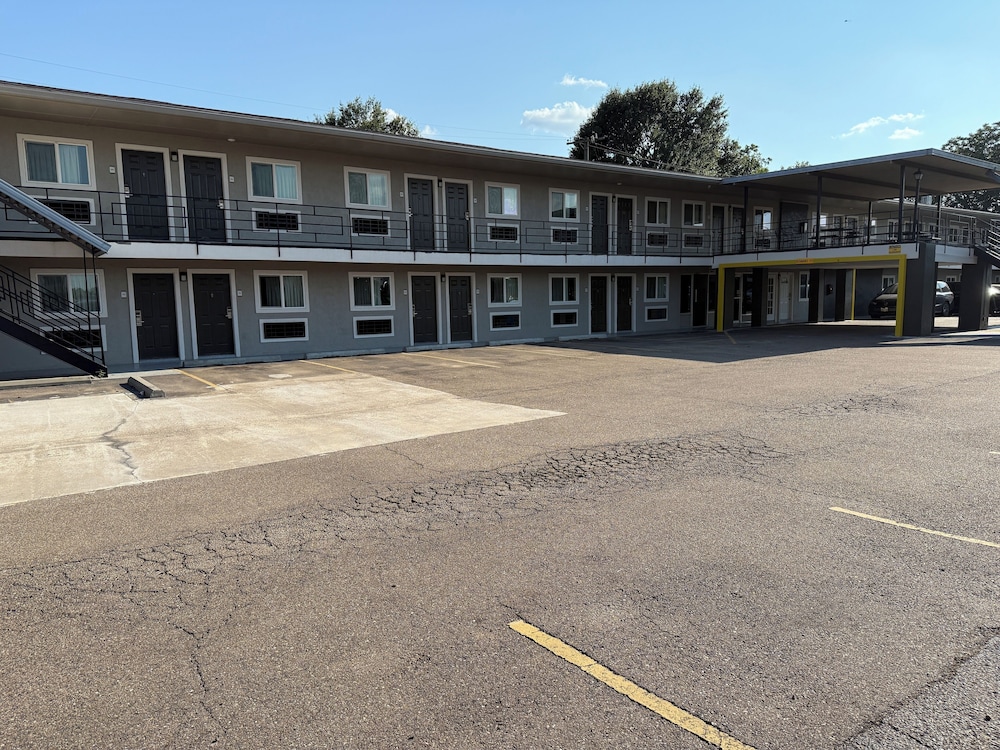 Bostonian Inn - last minute hotel in New Boston
