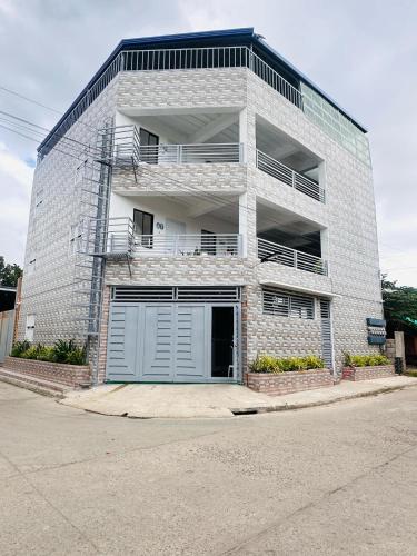 Dvm Transient Inn — Santo Tomas