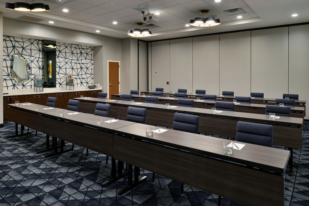 Courtyard by Marriott Raleigh Cary Crossroads - photo 38