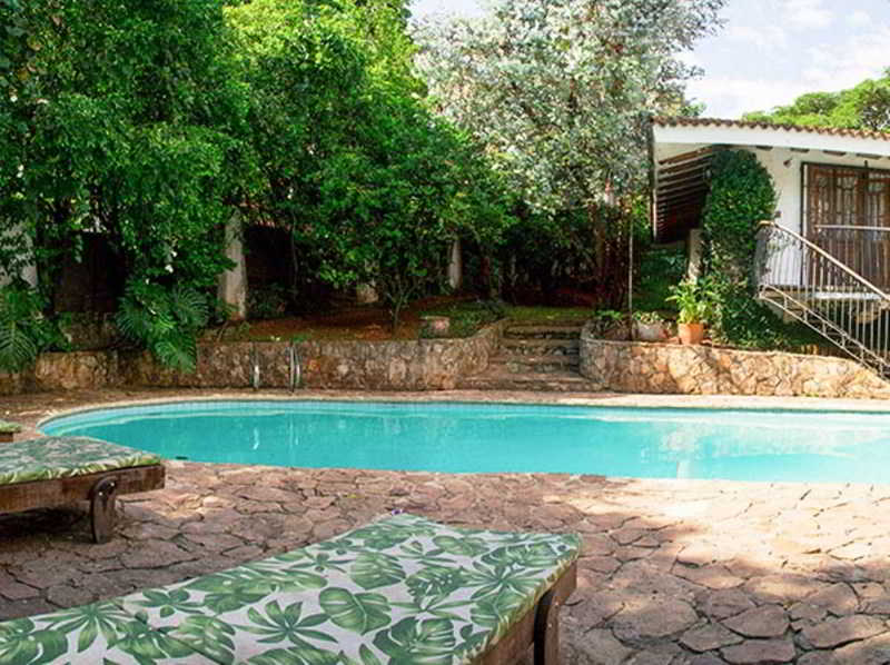 La Pinta Boogaloo Hostel