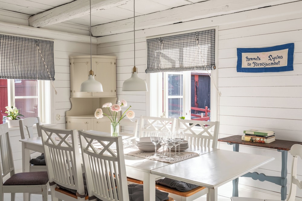 Bergs Gard & Hallsvikens Gard in Nykoeping, Sweden