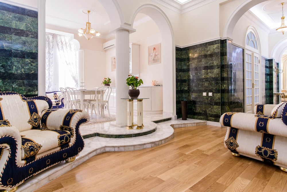 Funny Dolphins Apartments Moscow city — 4-Star Luxury Hotel in Moscow, Russia