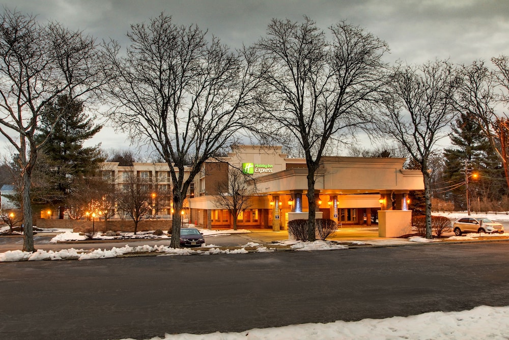 Holiday Inn Express Poughkeepsie by IHG - photo 50