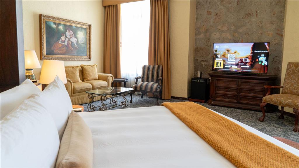 Grand Class king suite