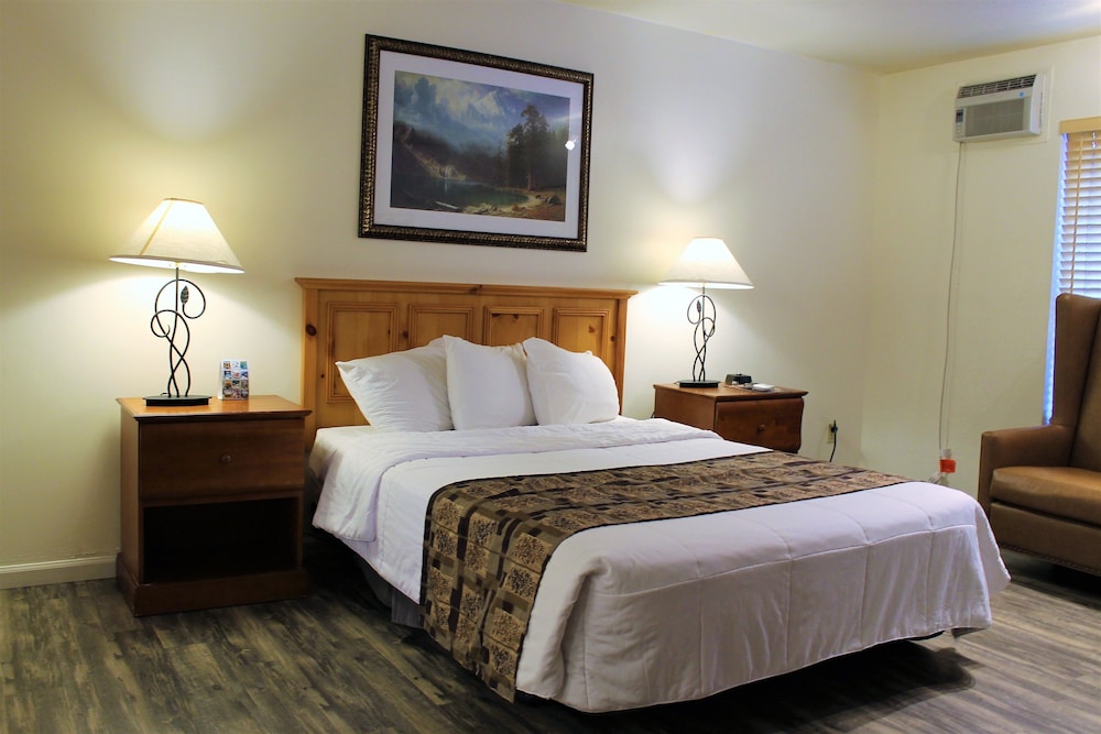 Big Pines Mountain House - photo 21