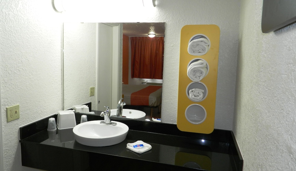 Motel 6 Oklahoma City OK Airport East - photo 22