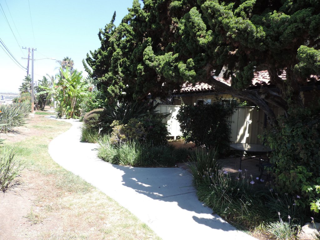 El Caminante Bar & Bungalows - carbon neutral hotel in Dana Point