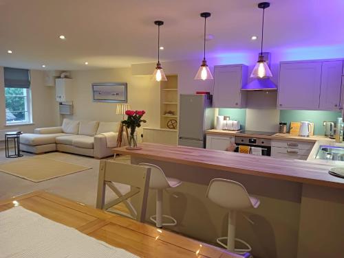 Executive Barchester House Apartment — 4-Star Luxury Hotel in Salisbury, United Kingdom