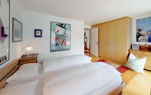 Traunter Via — 4-Star Luxury Hotel in St. Moritz, Switzerland