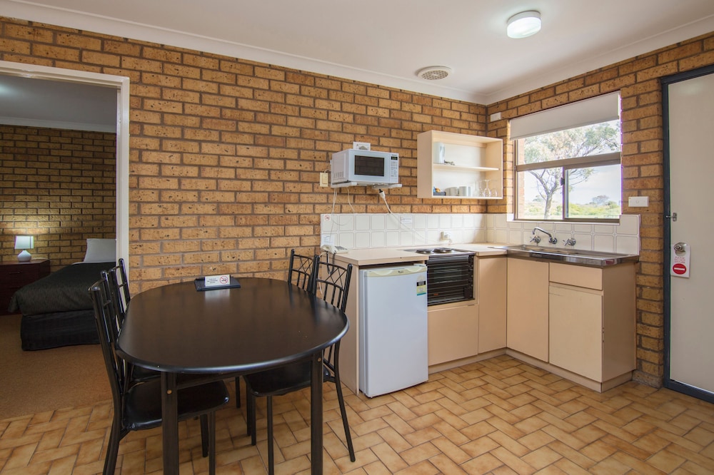 Cervantes Pinnacles Motel