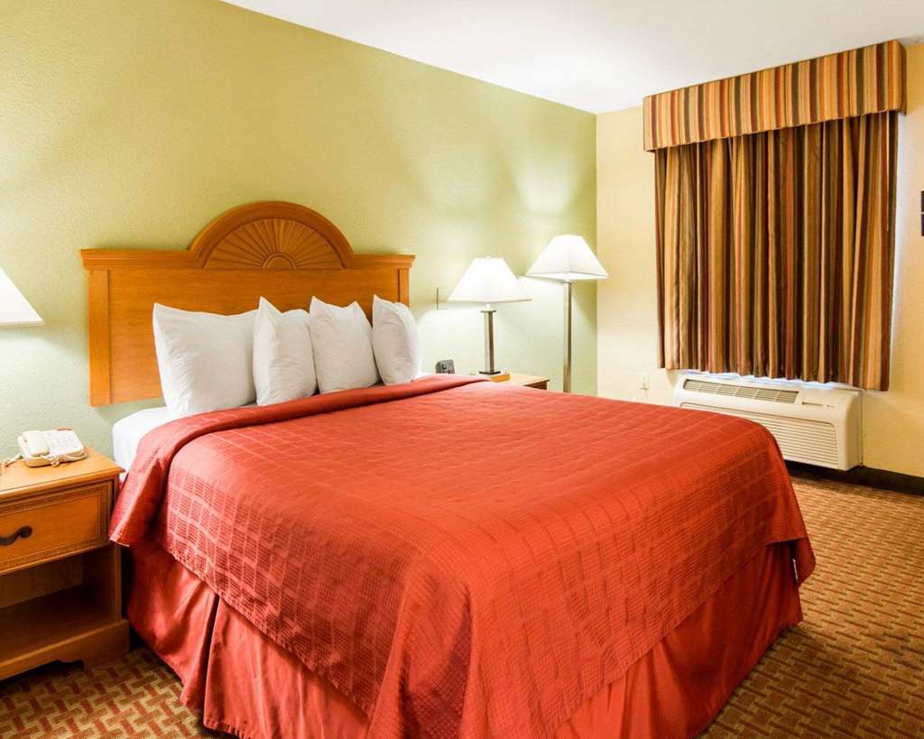 Quality Inn South Hill I 85 - photo 14