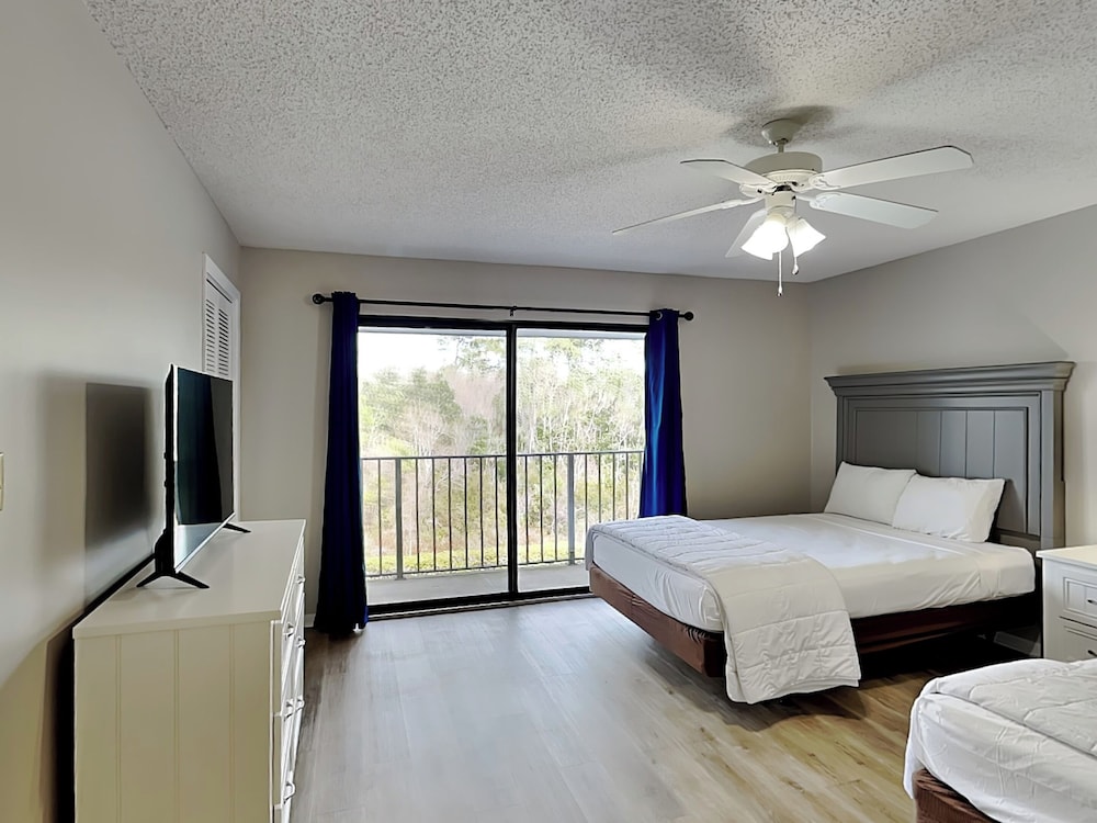 Edgewater Beach & Golf Resort II by Resort Collection - photo 24