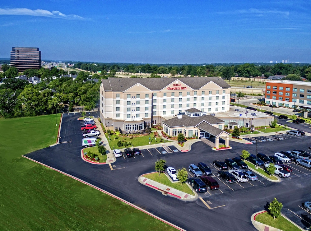Hilton Garden Inn Tulsa Midtown - photo 35