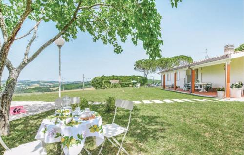 2 Bedroom Nice Home In Fano Pu — 4-Star Luxury Hotel in Carignano, Italy