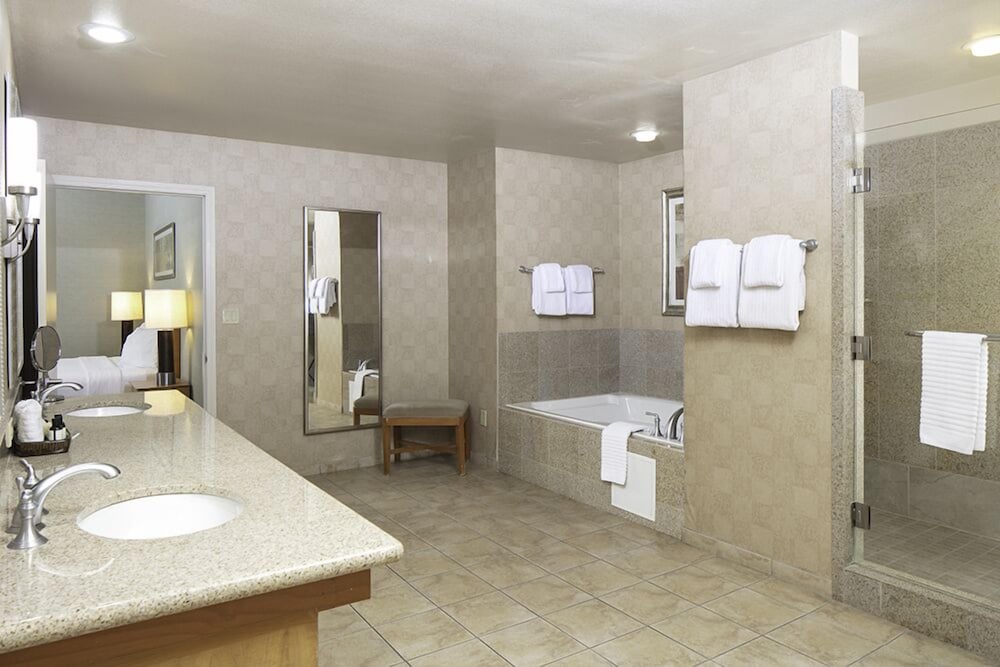 The Platinum Hotel - photo 33