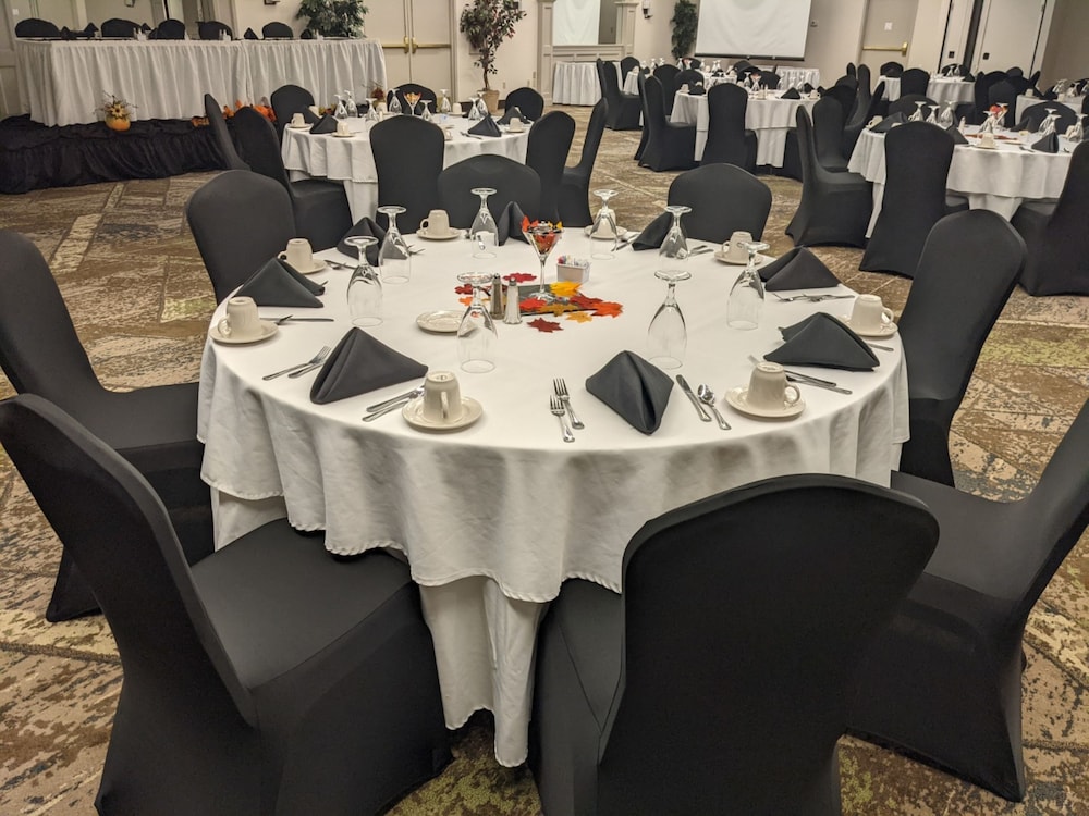 Holiday Inn Philadelphia South Swedesboro by IHG - photo 38