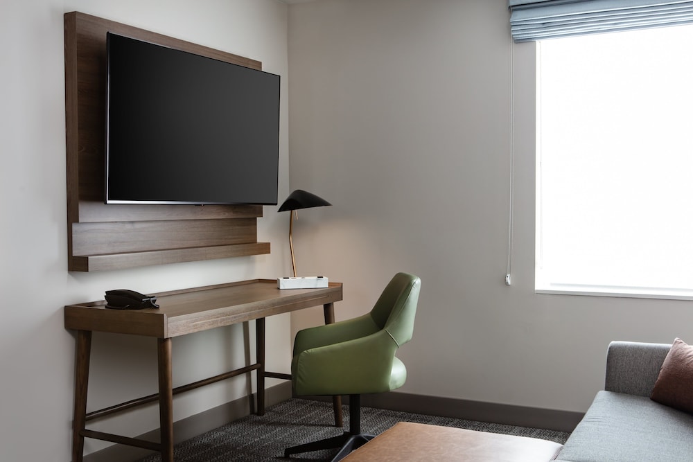 Staybridge Suites Iowa City Coralville by IHG - photo 27