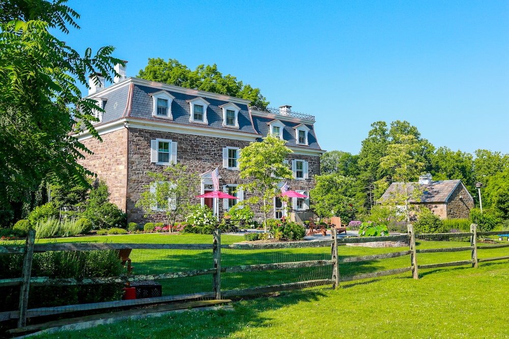 Woolverton Inn — 4-Star Luxury Hotel in Stockton, United States