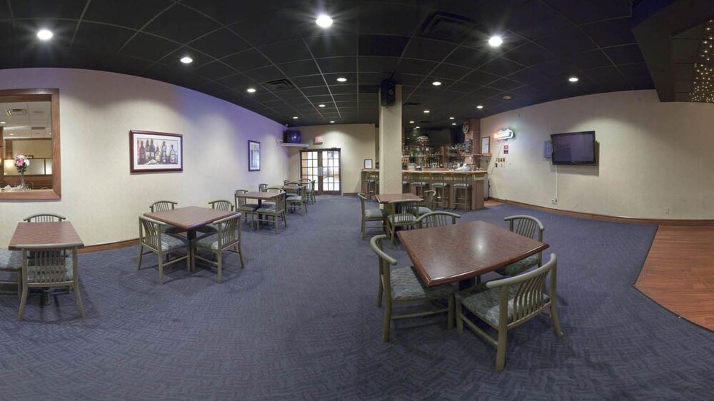 Wyndham Garden Hopkinsville - photo 12