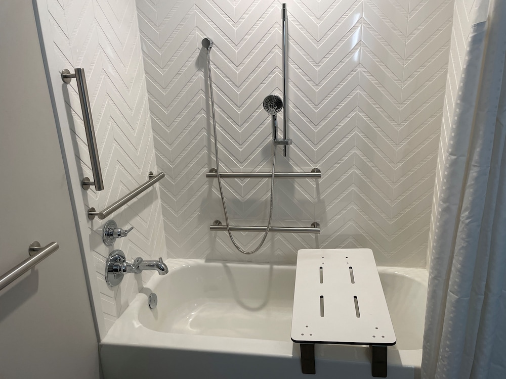 Holiday Inn & Suites Chicago Downtown by IHG - photo 16