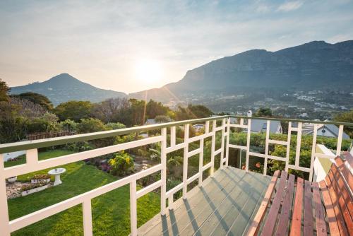 Two Pools Villa Mountain View