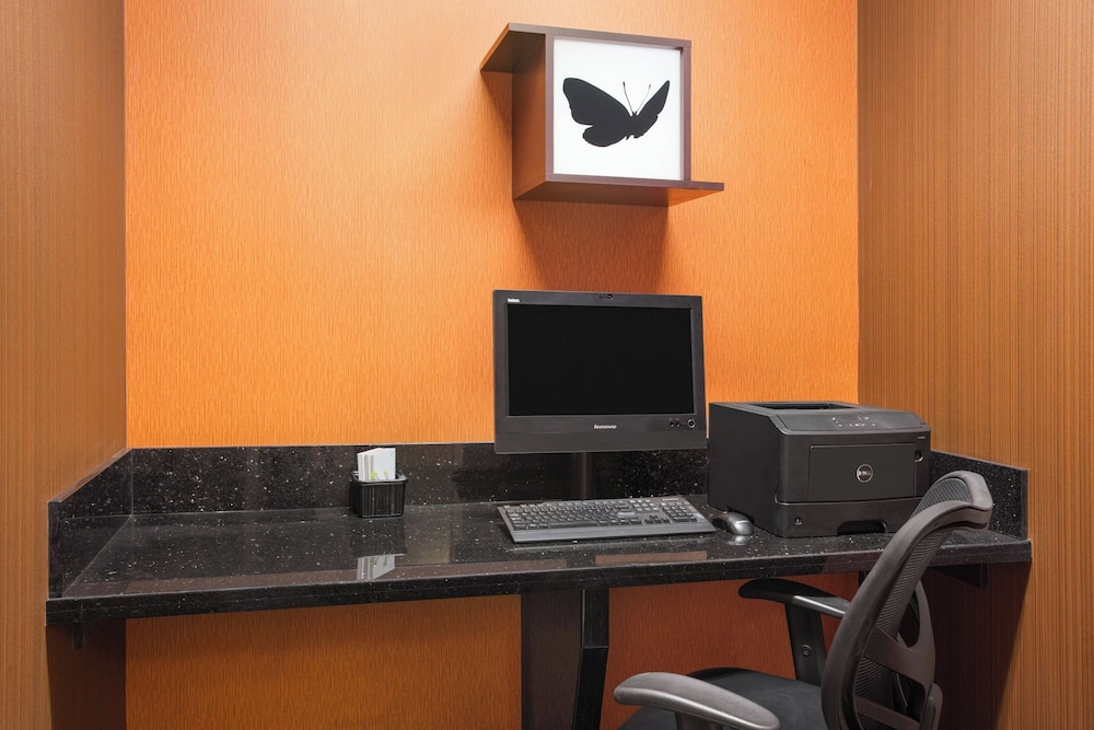 Fairfield Inn & Suites by Marriott Norman - photo 23