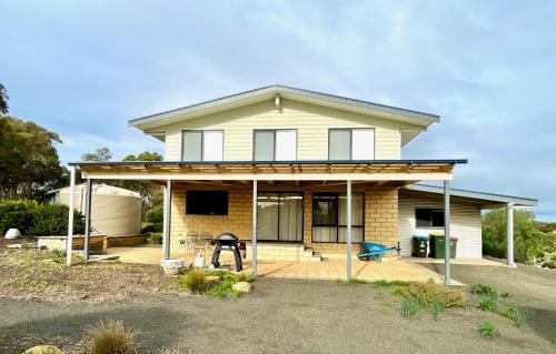 Bayview Heights - carbon neutral hotel in Kingscote
