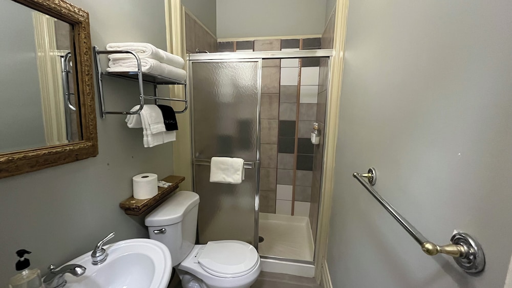 Stone Gables Inn - photo 22