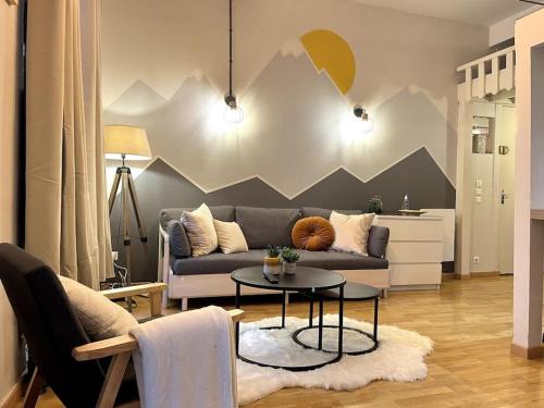 Montagn’art Studio. 4pers 30m2. Coeur Village. in Cauterets, France