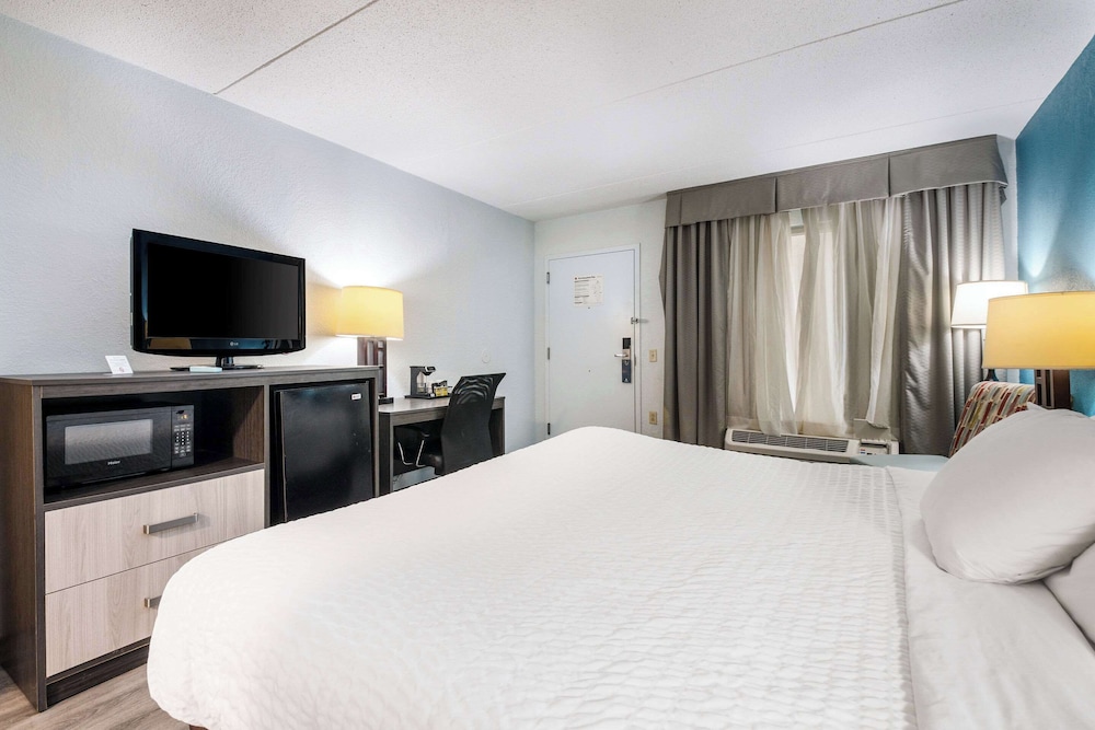 Clarion Inn Cleveland near University - photo 23