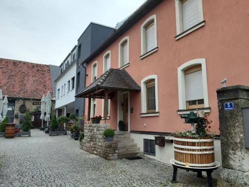 Gastezimmer Dull — Dettelbach