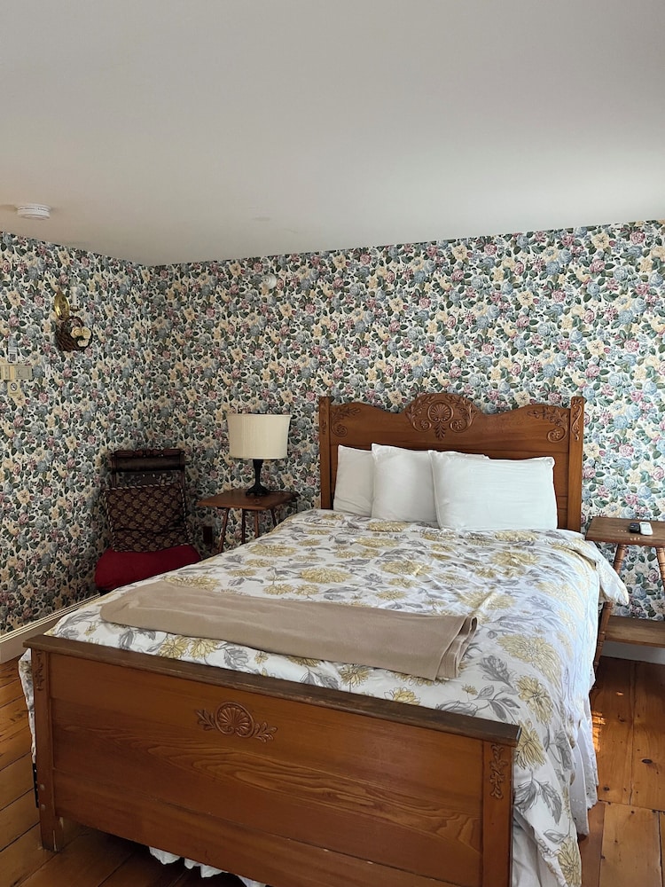 Old Orchard Beach Inn - photo 80
