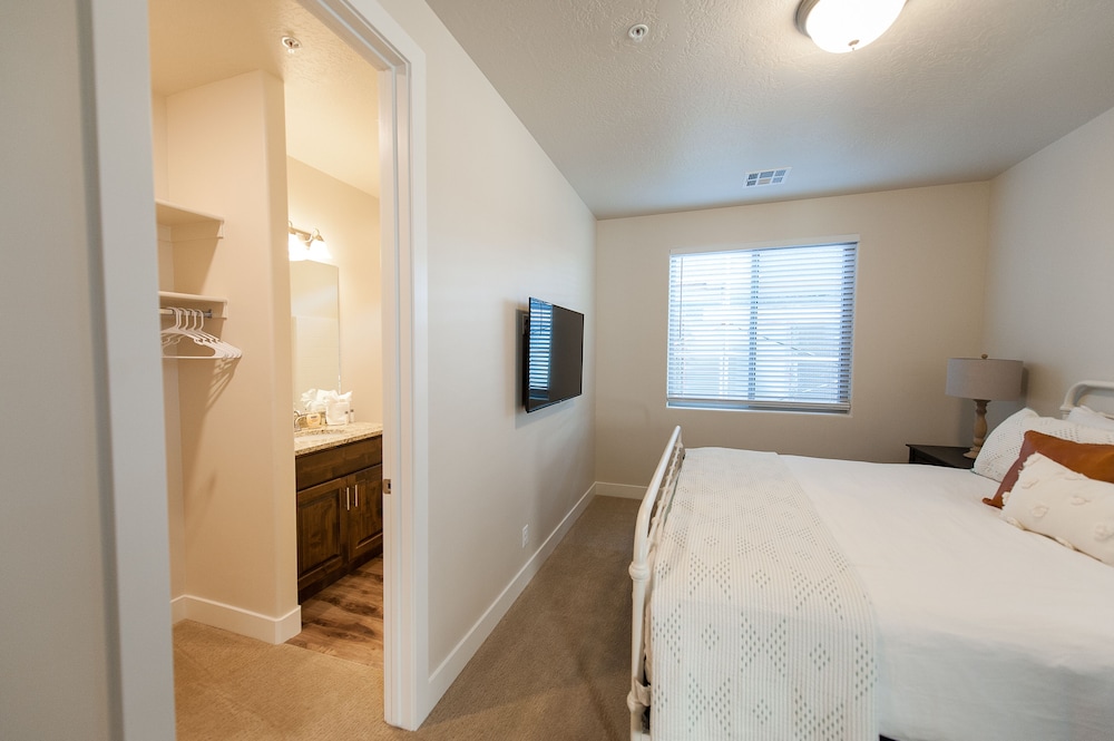 Town Center Resort - photo 187