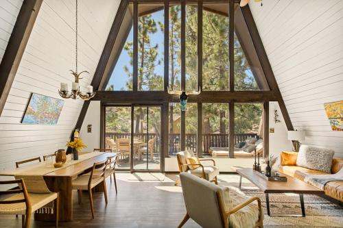 Larks Nest in Big Bear Lake in Big Bear Lake, United States