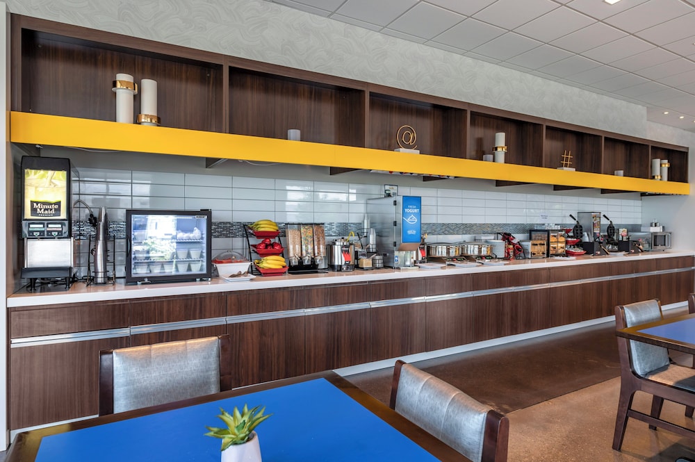 Holiday Inn Express Lexington Horse Park Area by IHG - photo 22
