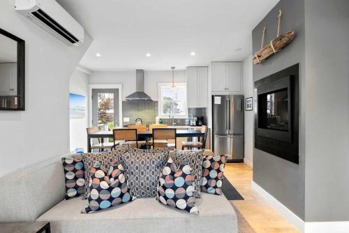 Modern Private Patio Walk To Town — Provincetown