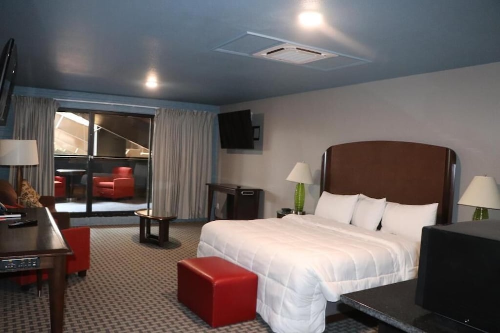 Rodeway Inn Cow Palace - photo 3